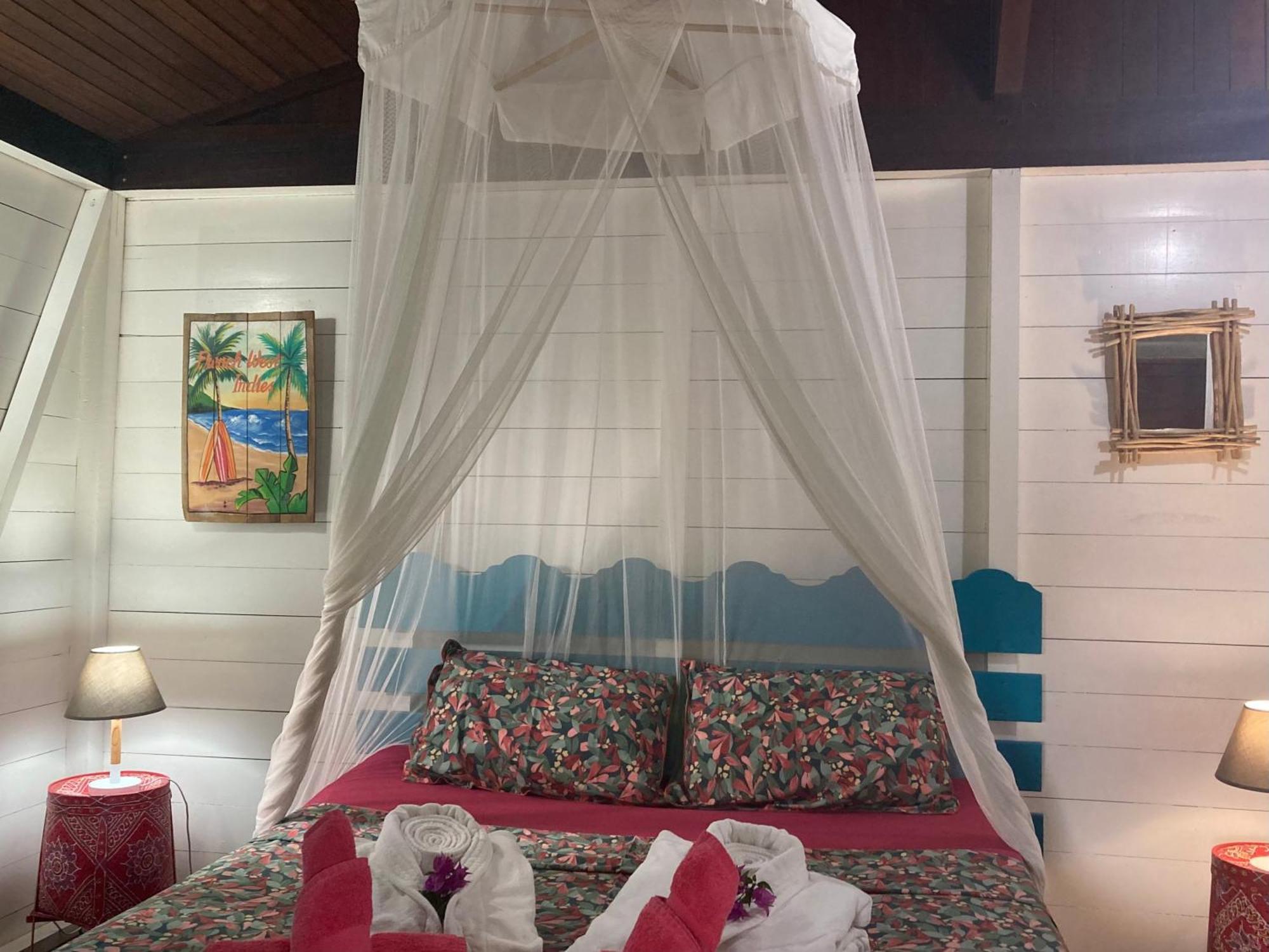 Piton Bungalows Ecolodges デエエ エクステリア 写真